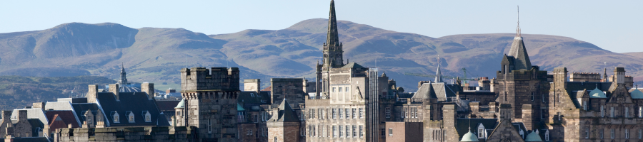 Scotland_view_across_Edinburgh_buildings